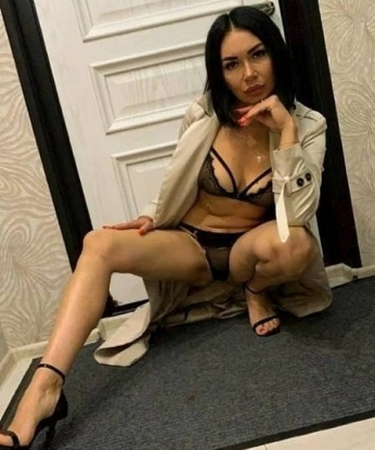 ✨Жгучая красотка с безупречными формами приглашает в гости или приезжает к тебе в Москве!🌃 Я нежная и страстная, с пылкими поцелуями и игривыми ручками.🔥 Все твои фантазии станут реальностью со мной, ведь я готова на все ради твоего удовлетворения.💋 Сделаю тебе незабываемый массаж и подарю ночь полную страсти и наслаждения.🌙 Посмотри на мои фото – они говорят сами за себя! Отзывы о моих услугах только положительные, ведь я профессионалка своего дела.🌟 Живу в Москве, и моя дверь всегда открыта для тебя!😉 Не упускай шанс испытать настоящий экстаз в моей общине. WhatsApp или звони, я жду тебя!💖 Тамара